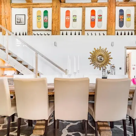 Chalet Fourmiliere بيت ضيافة *